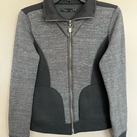 Women’s PrAna Gray Black Tobi Ribbed  Zip Front Knit Sweater Jacket Size Medium - Picture 3 of 12